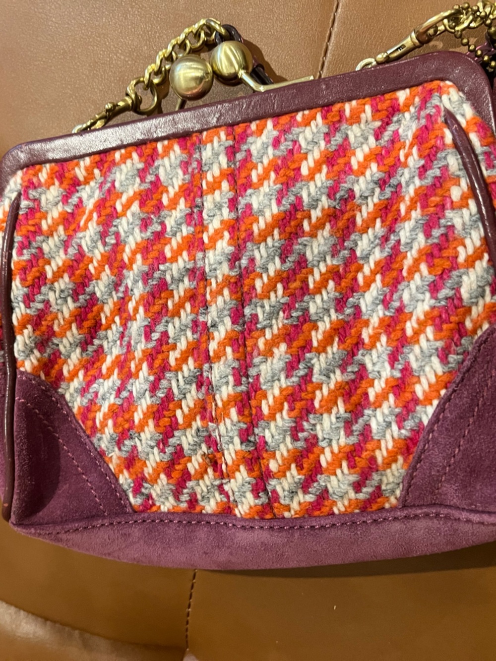 COACH Vintage Houndstooth Tweed & Suede Mini Kisslock Bag - Picture 7 of 11